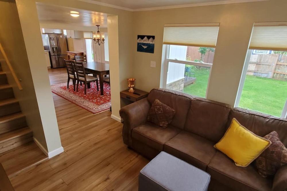 Luxury DT Cottage - Free Parking - Self Check-In